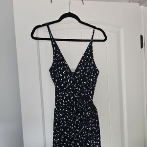 Kaileigh Black and White Sleeveless Jumpsuit with V-Neck